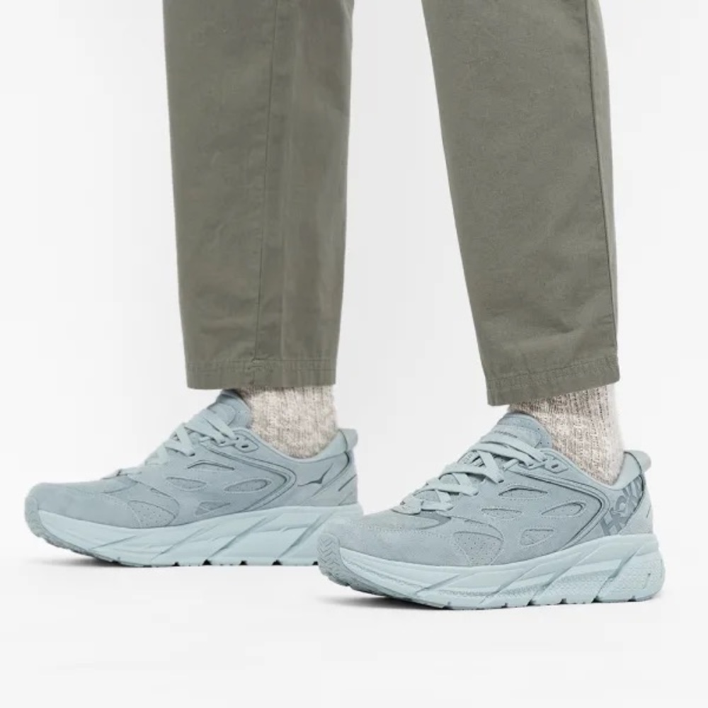 SOLD - HOKA ONE ONE CLIFTON SUEDE